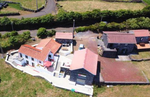 FISH HOUSE 1 - Photo 9