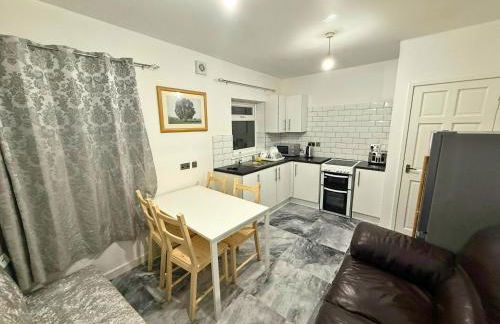 Modern 2-BDR APT in Ashton-under-Lyne By Kammili Properties Short Lets - Foto 2