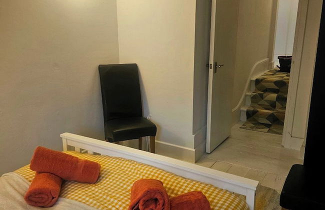 Seaside Haven Coastal Comfort 200m from the Beach - Foto 11