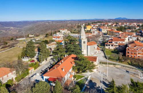 Villa Galant with Pool and Sauna - Happy Rentals - Foto 42