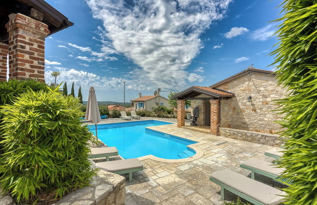 Villa Amyra With Pool - Foto 1
