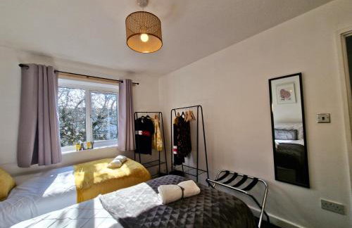 Spacious & comfy Home- very close to NEC Birmingham ,HS2 & Airport- Perfect for contractors & groups- free parking & Fast WiFi - Foto 10