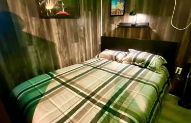 Fully Refurbished Container in Devore Heights, California, for Glamping Trips on Route 66 - Foto 2