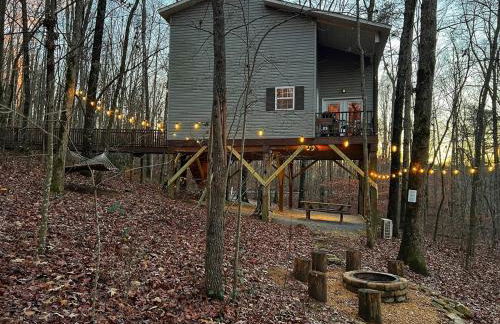 Peaceful Hideaway Treehouse near Little River Canyon - Foto 46