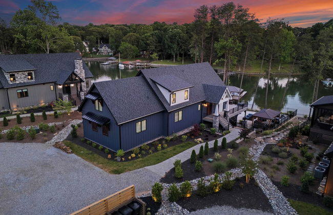 Blue Heron by Avantstay Lakefront, Dock, Pool, Theater Sleeps 22 - Foto 69