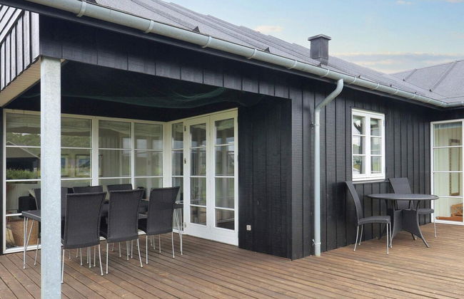 8 Person Holiday Home in Nysted - Foto 16