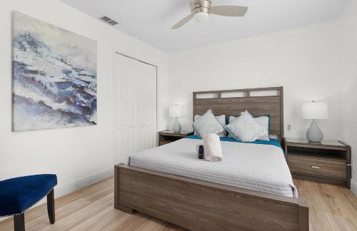 #370-Stunning 4 bed villa with south facing pool and spa with no rear neighbors - Foto 15