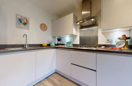 Luxury 2 Bed Apartment with Parking near London - Foto 20