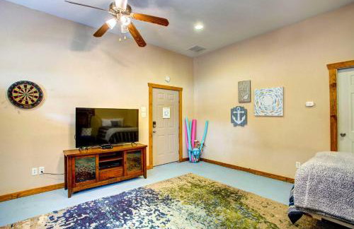 Cedar Creek Lakefront Vacation Rental with Pool - Foto 21