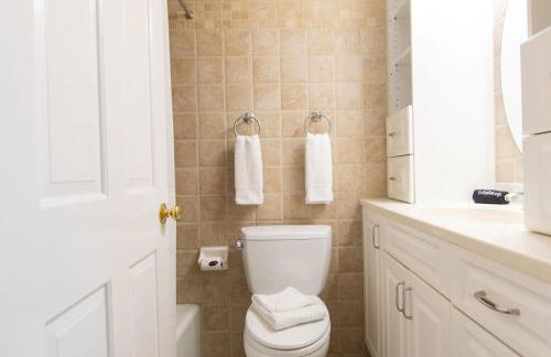 Gorgeous Home with Game Room Dog Welcome - Foto 20