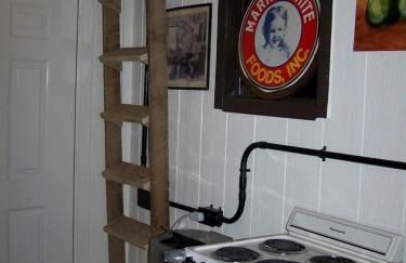 Cozy Wood Shed Tiny House Near Old Hickory Lake w/ Full Kitchen, Fire Pit & Breakfast - Foto 12