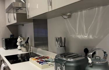 The Crimsons, with free parking, Harlow - Foto 20