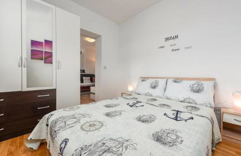 Nice Apartment In Veli Iz - Foto 16