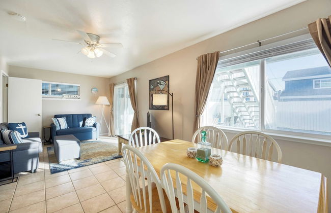 Steps to Beach w/ Patio+deck Foosball Happy Bottom Beach House by Avantstay - Foto 20