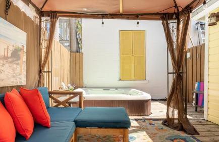 Casita de Catherine by Avantstay 1 Block to Duval St w/ Hot Tub! - Foto 48