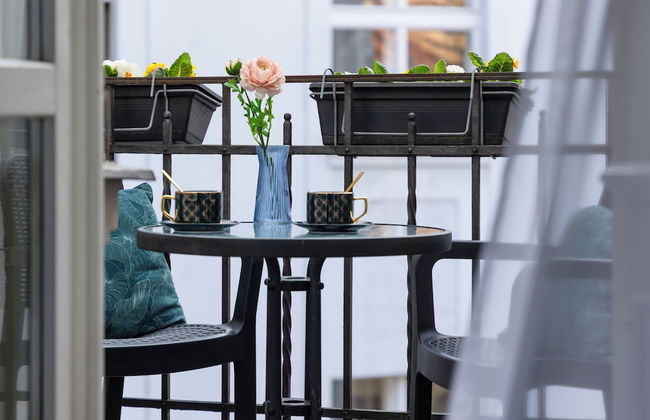 Decadent Art Deco Apartment in Old Town - Foto 24