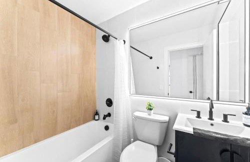 Stylish 3BR Retreat EWR MetLife NYC Access - Foto 18