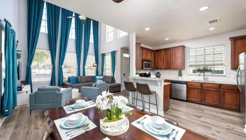 Upstay Stylish 4BR Getaway in Vibrant East Austin - Foto 4