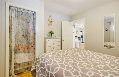 Lakefront Sunrise Beach Home with Private Dock! - Foto 12