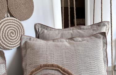 L A Boutique Suites with Private Hot Tub - Photo 76