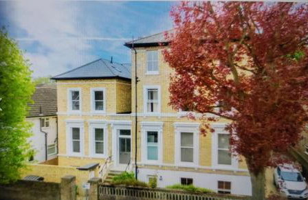 Sunny Riverside Victorian Flat - Foto 13