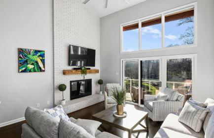 Sun Up, Sun Down by Avantstay Pool w/ Waterfall - Foto 4