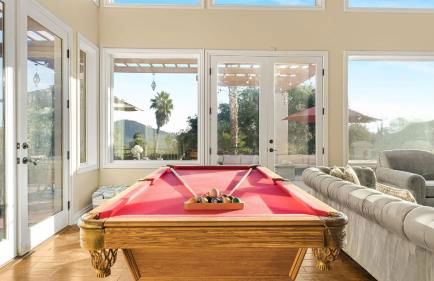 Private Estate w Pool Hot Tub Fire Pit Near Encinitas The Ranch by AvantStay - Foto 11