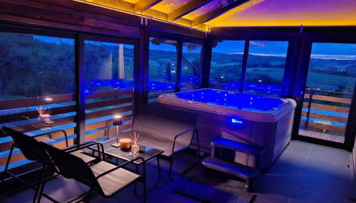 Natura Lux Holiday House with Pool and Jacuzzi - Foto 2