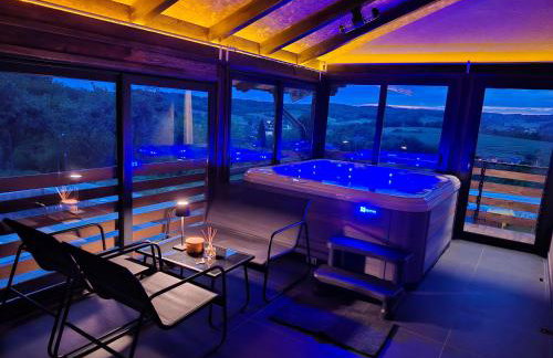Natura Lux Holiday House with Pool and Jacuzzi - Foto 2