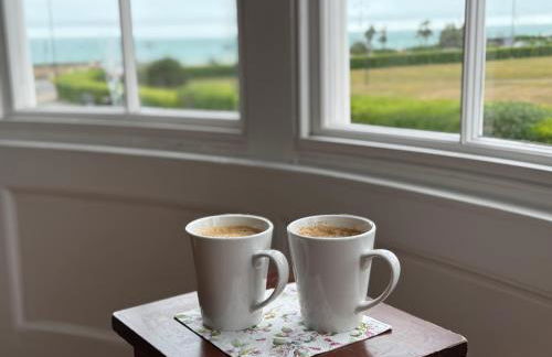 2BR Georgian home, Garden, Hot tub, Sea view, Sleeps 6 - Photo 14