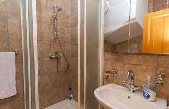 SPA HOLIDAY HOUSE REŽEK - Lovinac - Foto 28