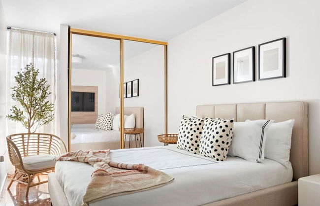 Vistamar Private Waterfront Home Pool - Photo 10