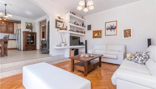 Cozy Home In Tinj With Kitchen - Foto 4