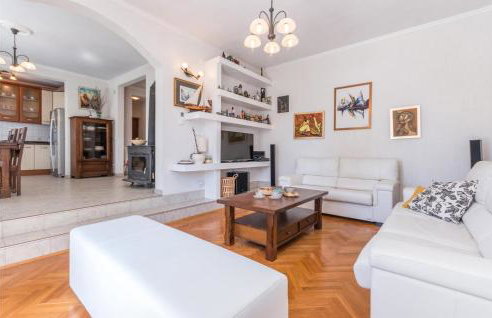 Cozy Home In Tinj With Kitchen - Photo 4