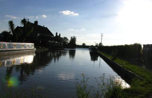 Rew Farm Country & Equestrian Accommodation - Sunrise Lodge - Foto 75