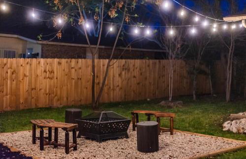 Texas Vacation Home, Game Room & POOL by Sixflags - Foto 69