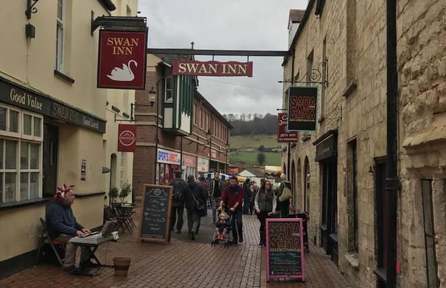 Modern Penthouse With Views in Stroud - Foto 43
