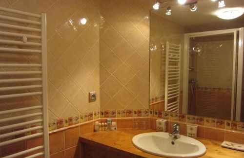 Appart 4 pers 3 étoiles proximité lac et remontées Courchevel Le Praz - Arrayanes - Foto 8