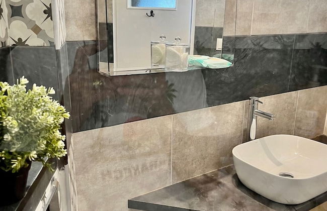 Stunning View Seaside 1-bed Apartment in Saronida - Foto 10