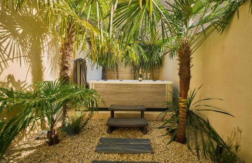 Suite atypique - Jacuzzi spa privé, en centre ville de Cognac - Foto 3