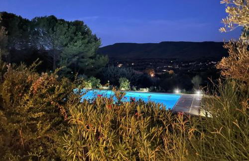 Nouveauté Villa pour 10 Personnes avec Piscine, Pétanque au Coeur des Oliviers de Provence - Foto 9
