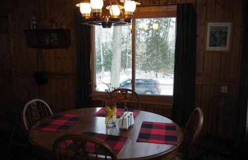 The Crystalaire Cabin - Charming and Relaxing! - Photo 23