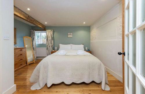 The Dairy - Spacious 3 bed barn in Sidlesham - Photo 2