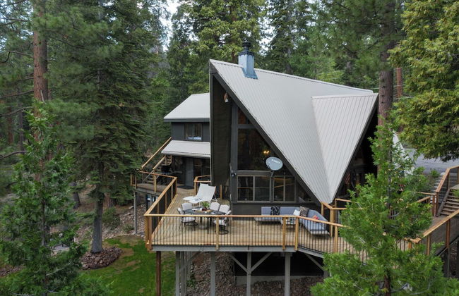 Timberline by Avantstay Stunning Chalet Cabin w/ Hot Tub, Pool Table & Home Theater! - Foto 2