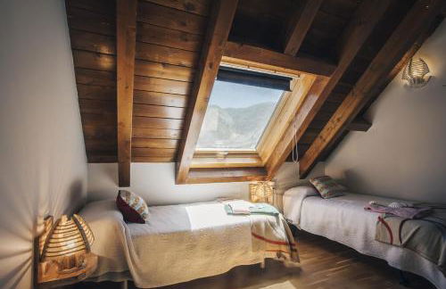 Casa Ferran, amplias habitaciones y apartamentos de montaña - Foto 43