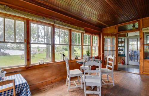 Lakefront Retreat with Shared Dock and Fire Pit! - Foto 13