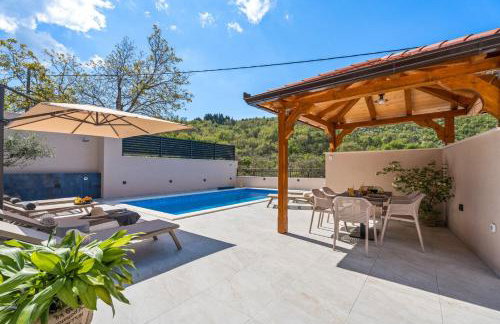 Charming Villa Perina with private heated pool - Photo 50