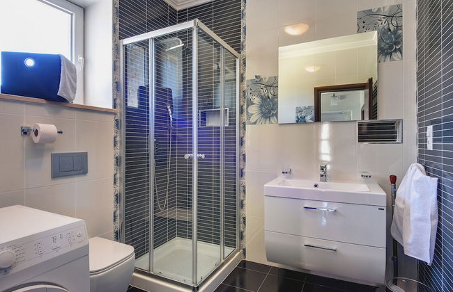 Beautiful Villa With Garden, Private Heated Pool, Whirlpool, Sauna, Near Rovinj - Foto 19