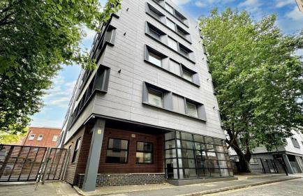 En-suite bedroom in city centre in a 2 bed flat - Foto 3