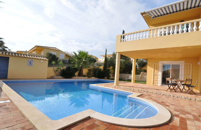 Villa With Views Like the Pool, Sea, Meia Praia - Foto 15